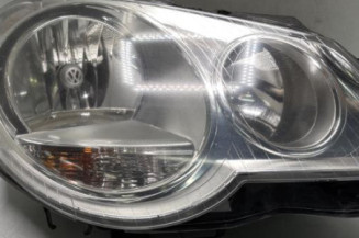 Optique avant principal droit (feux)(phare) VOLKSWAGEN POLO 4 Photo n°1