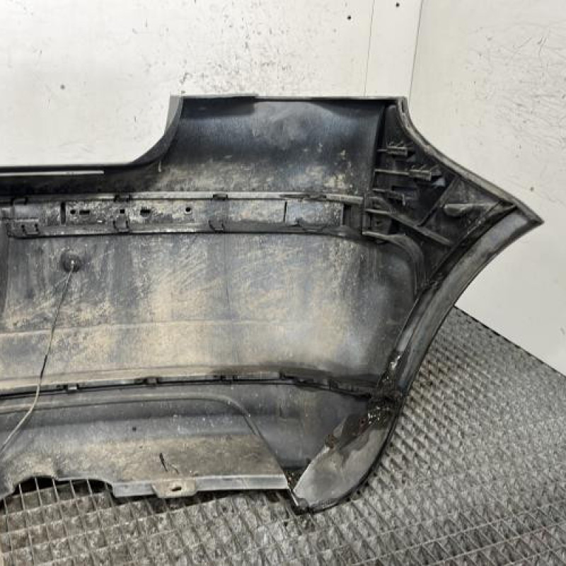 Pare choc arriere VOLKSWAGEN POLO 4 Photo n°8