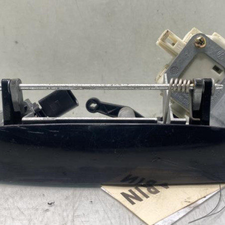 Bouton de coffre VOLKSWAGEN POLO 4 Photo n°1