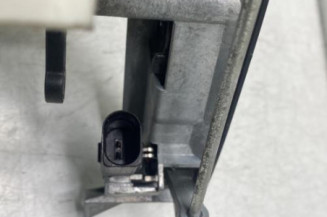 Bouton de coffre VOLKSWAGEN POLO 4