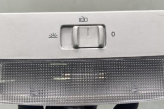 Eclairage de plafonnier VOLKSWAGEN POLO 4 Photo n°1