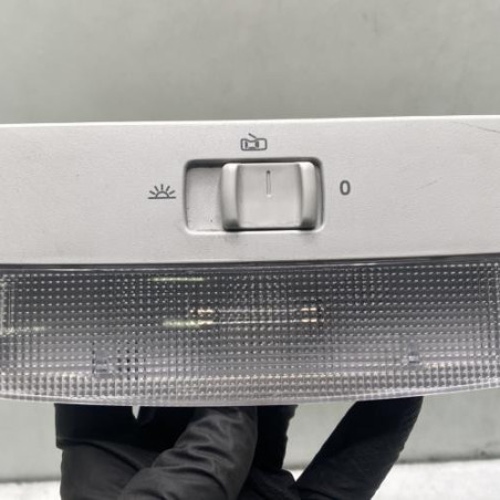 Eclairage de plafonnier VOLKSWAGEN POLO 4 Photo n°1