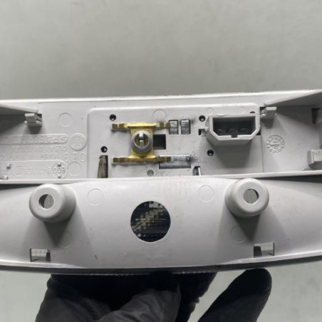 Eclairage de plafonnier VOLKSWAGEN POLO 4