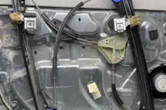 Leve vitre electrique avant droit VOLKSWAGEN POLO 4