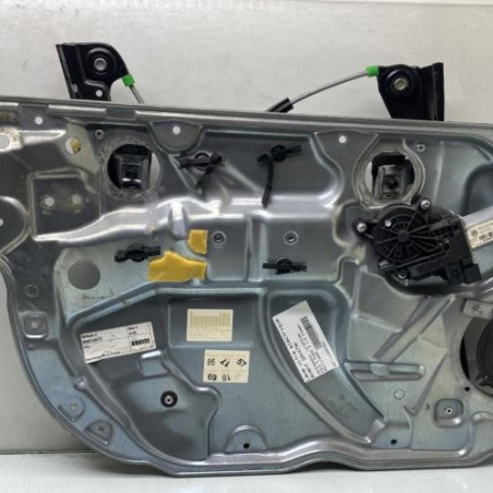 Leve vitre electrique avant gauche VOLKSWAGEN POLO 4 Photo n°1
