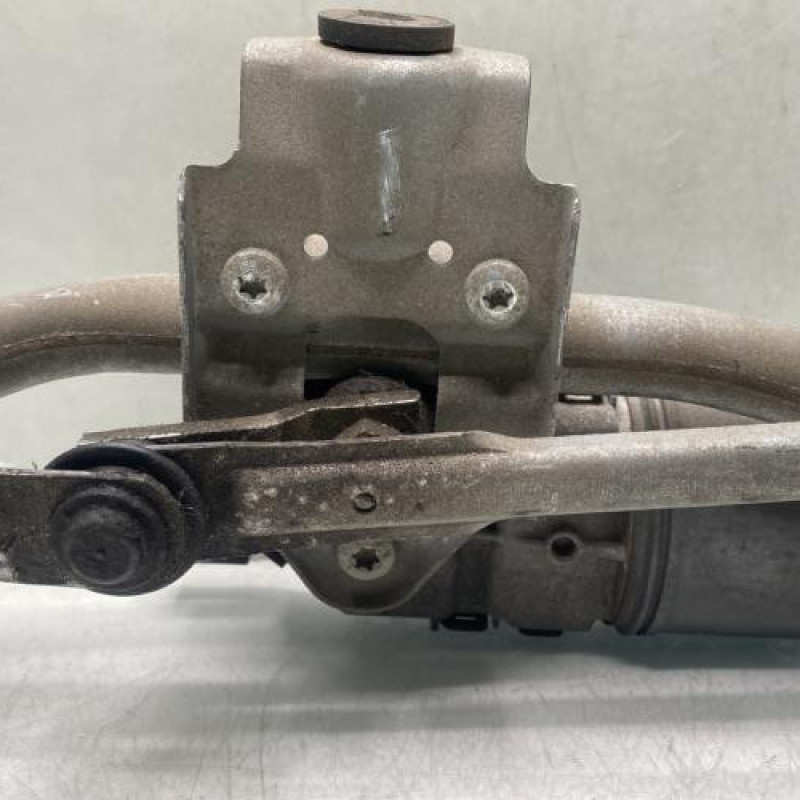 Moteur essuie glace avant VOLKSWAGEN POLO 4 Photo n°4