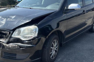 Verin de coffre VOLKSWAGEN POLO 4