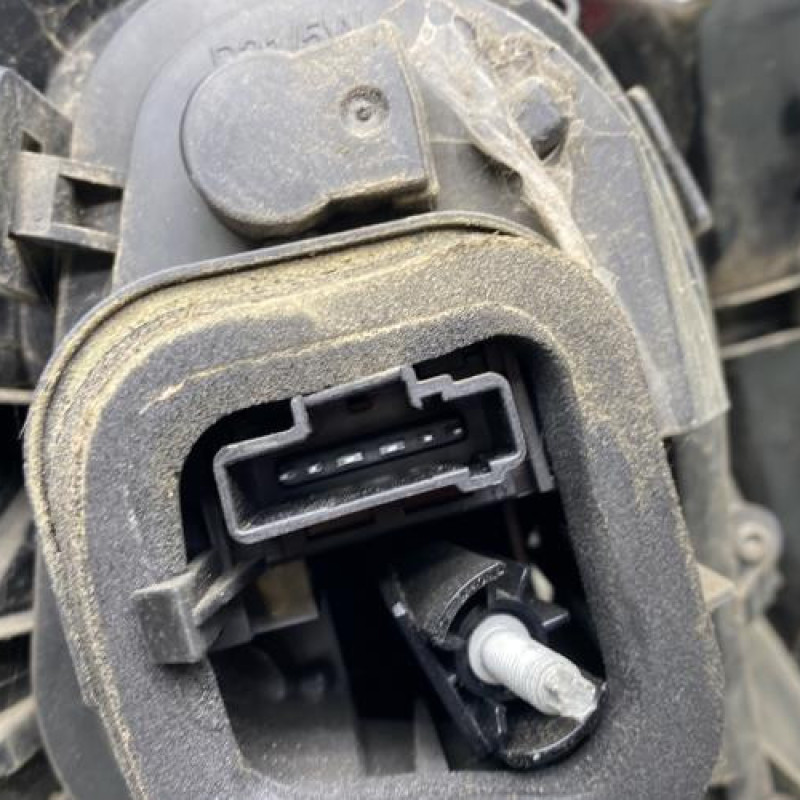 Feu arriere principal droit (feux) CITROEN C4 2 Photo n°3