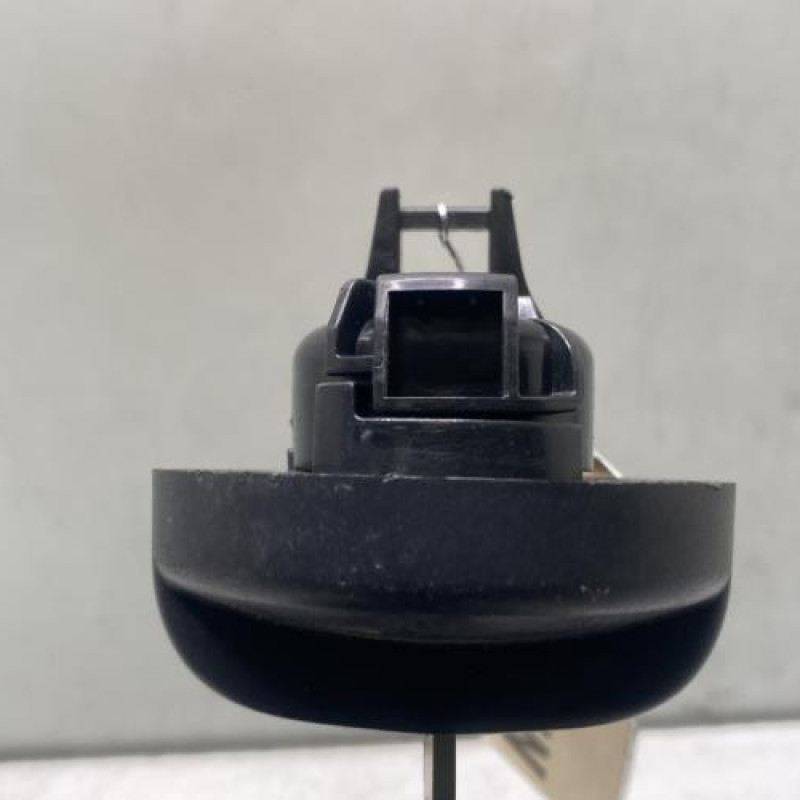 Bouchon de carburant PEUGEOT 208 1 Photo n°3