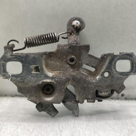 Fermeture de capot PEUGEOT 208 1 Photo n°1