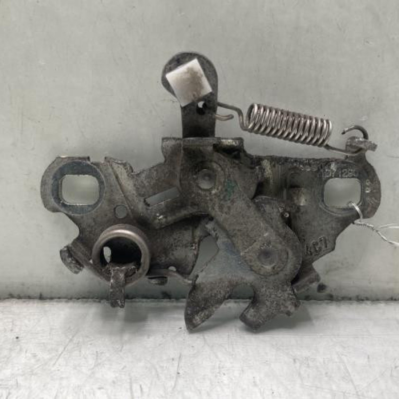 Fermeture de capot PEUGEOT 208 1 Photo n°2