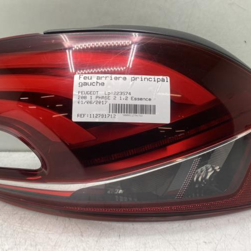 Feu arriere principal gauche (feux) PEUGEOT 208 1 Photo n°1