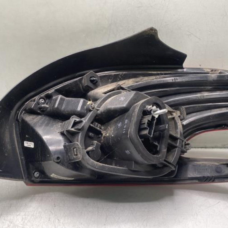 Feu arriere principal gauche (feux) PEUGEOT 208 1 Photo n°2