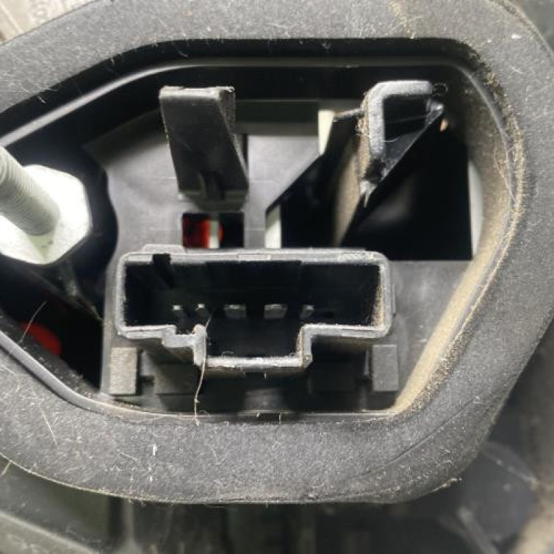 Feu arriere principal gauche (feux) PEUGEOT 208 1 Photo n°3