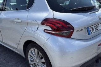 Retroviseur droit PEUGEOT 208 1