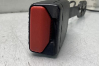 Attache ceinture avant gauche PEUGEOT 208 1