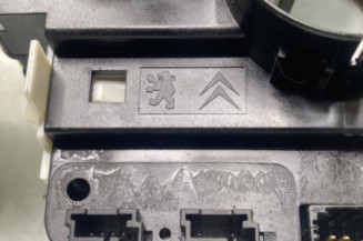 Com (Bloc Contacteur Tournant+Commodo Essuie Glace+Commodo Phare) PEUGEOT 208 1