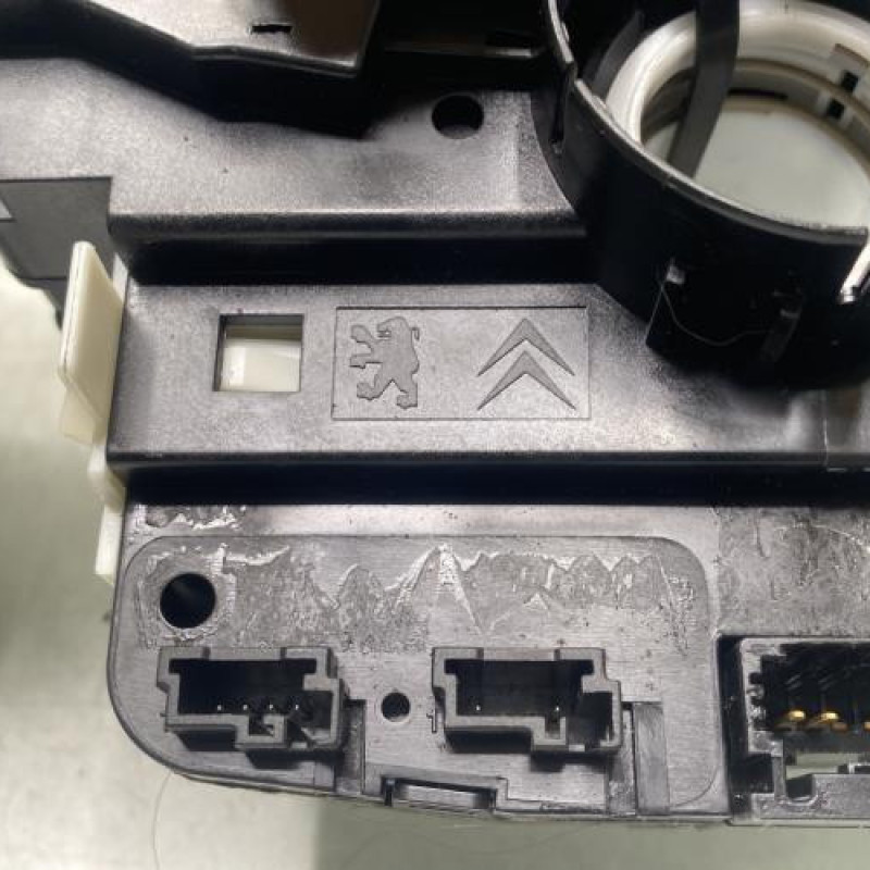 Com (Bloc Contacteur Tournant+Commodo Essuie Glace+Commodo Phare) PEUGEOT 208 1 Photo n°7