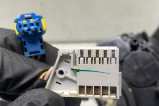 Com (Bloc Contacteur Tournant+Commodo Essuie Glace+Commodo Phare) PEUGEOT 208 1