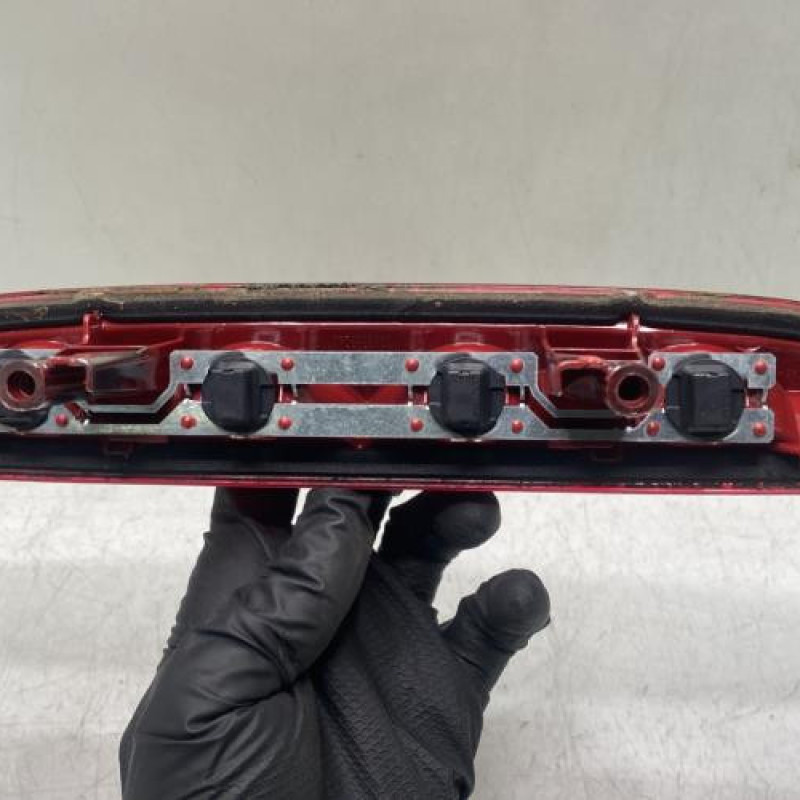 Feu arriere stop central PEUGEOT 208 1 Photo n°3