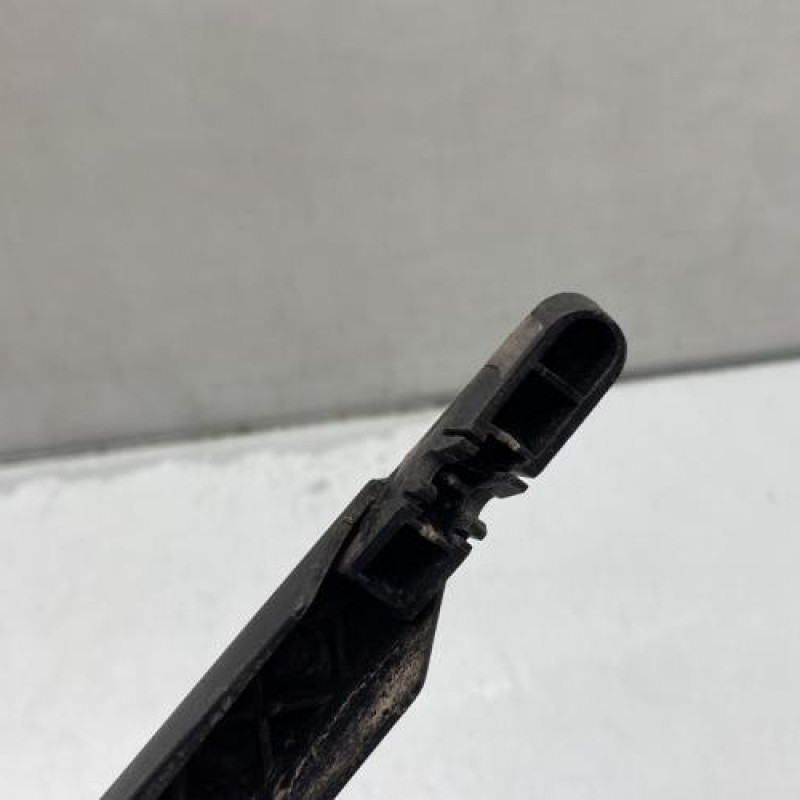 Bras essuie glace arriere CITROEN C4 2 Photo n°3