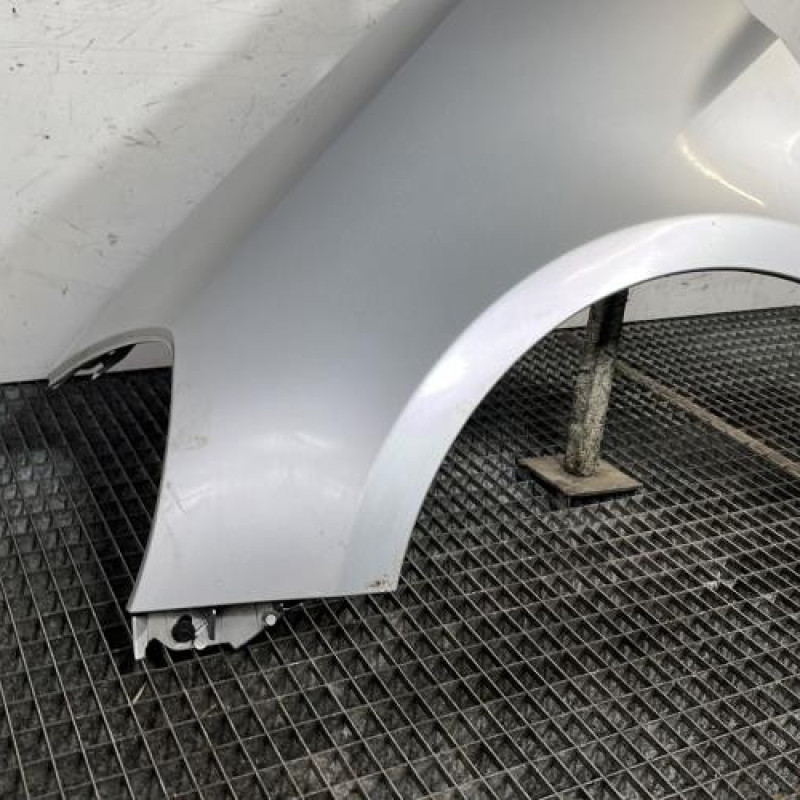 Aile avant gauche RENAULT CLIO 3 Photo n°2