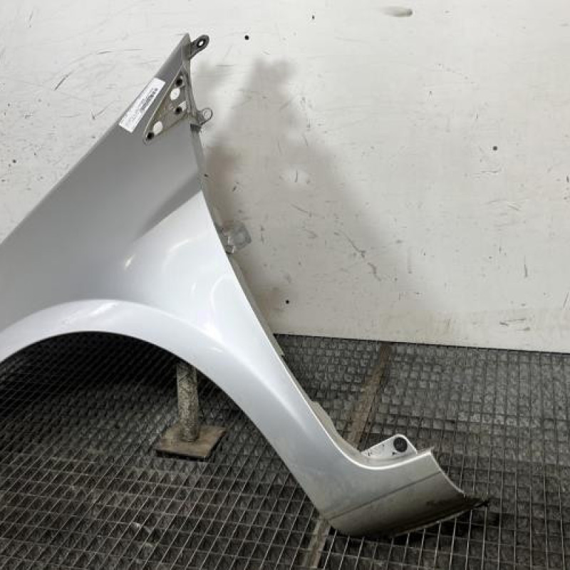 Aile avant gauche RENAULT CLIO 3 Photo n°3