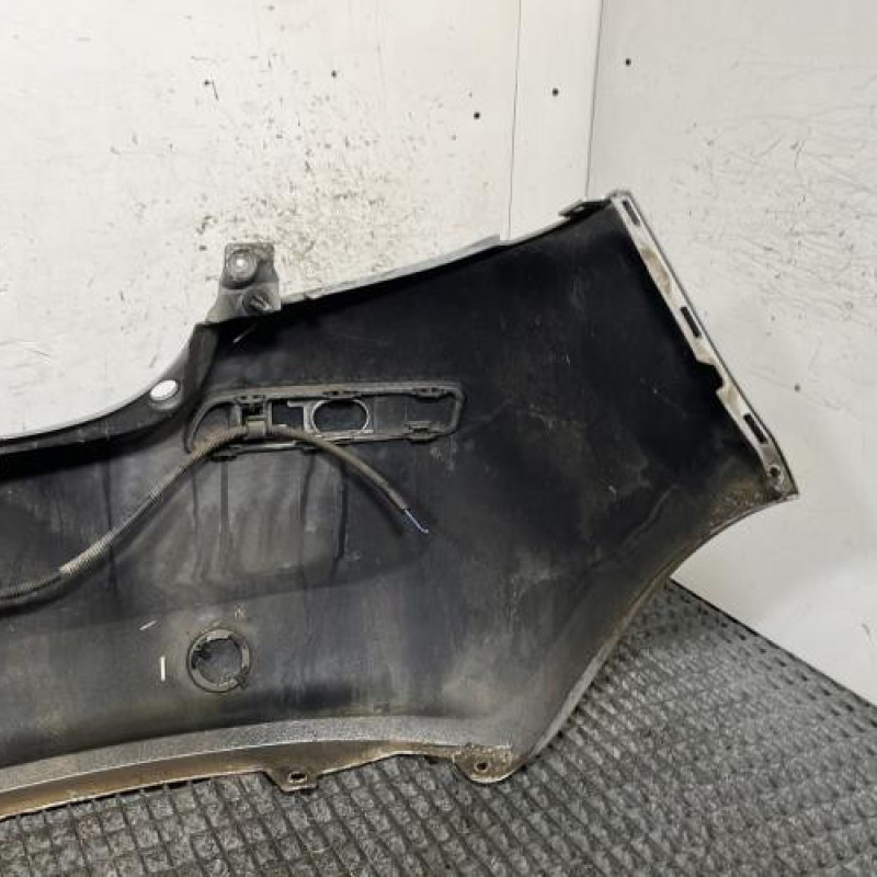 Pare choc arriere RENAULT CLIO 3 Photo n°4