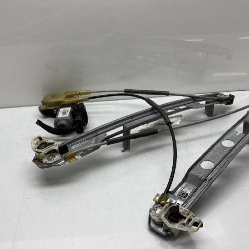 Leve vitre electrique avant droit RENAULT MEGANE 2 Photo n°7