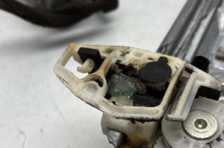 Leve vitre electrique avant droit RENAULT MEGANE 2