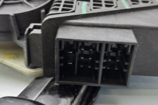 Leve vitre electrique avant droit VOLKSWAGEN POLO 4