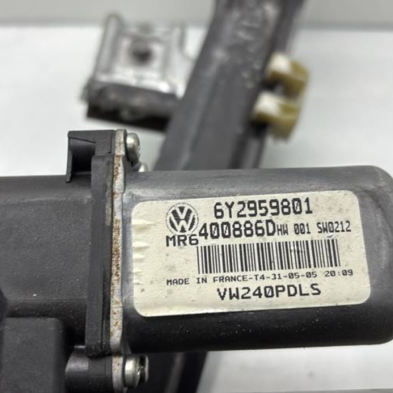 Leve vitre electrique avant droit VOLKSWAGEN POLO 4 Photo n°4