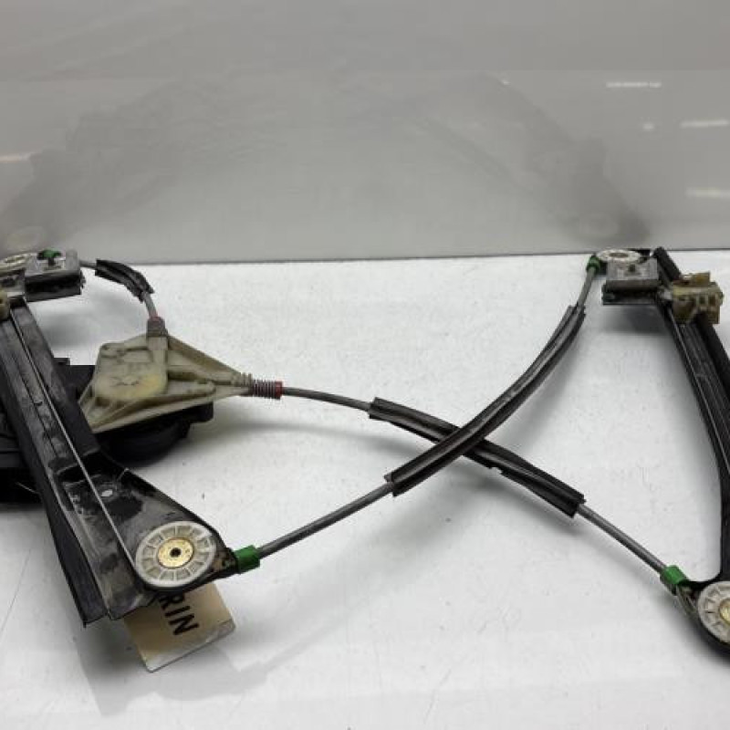 Leve vitre electrique avant droit VOLKSWAGEN POLO 4 Photo n°5