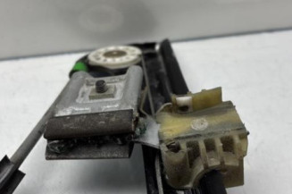 Leve vitre electrique avant droit VOLKSWAGEN POLO 4