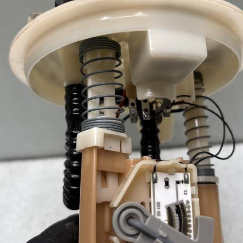 Pompe à carburant RENAULT TWINGO 1 Photo n°4