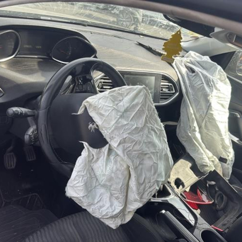 Attache ceinture arriere gauche PEUGEOT 308 2 Photo n°16