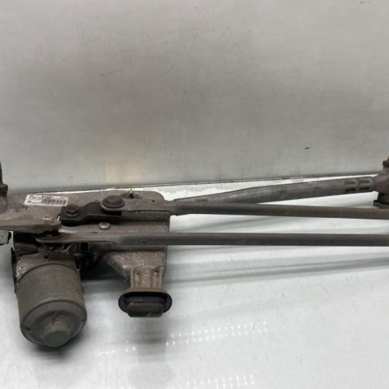 Moteur essuie glace avant PEUGEOT 308 2 Photo n°1