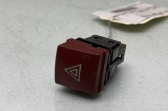 Bouton de warning PEUGEOT 207 Photo n°1