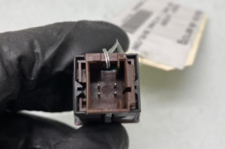 Bouton de warning PEUGEOT 207