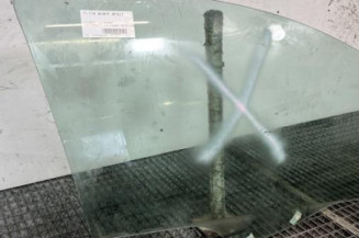 Vitre avant droit PEUGEOT 207