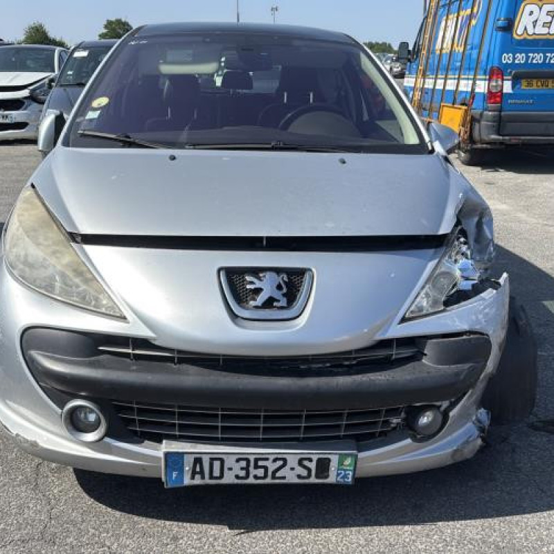 Vitre avant droit PEUGEOT 207 Photo n°12