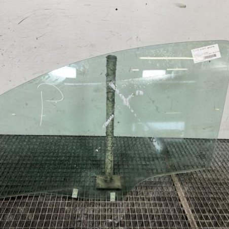 Vitre avant gauche PEUGEOT 207 Photo n°1