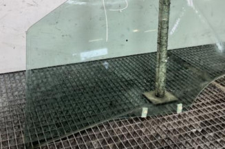 Vitre avant gauche PEUGEOT 207