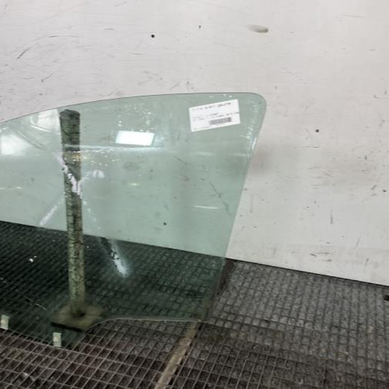 Vitre avant gauche PEUGEOT 207 Photo n°3