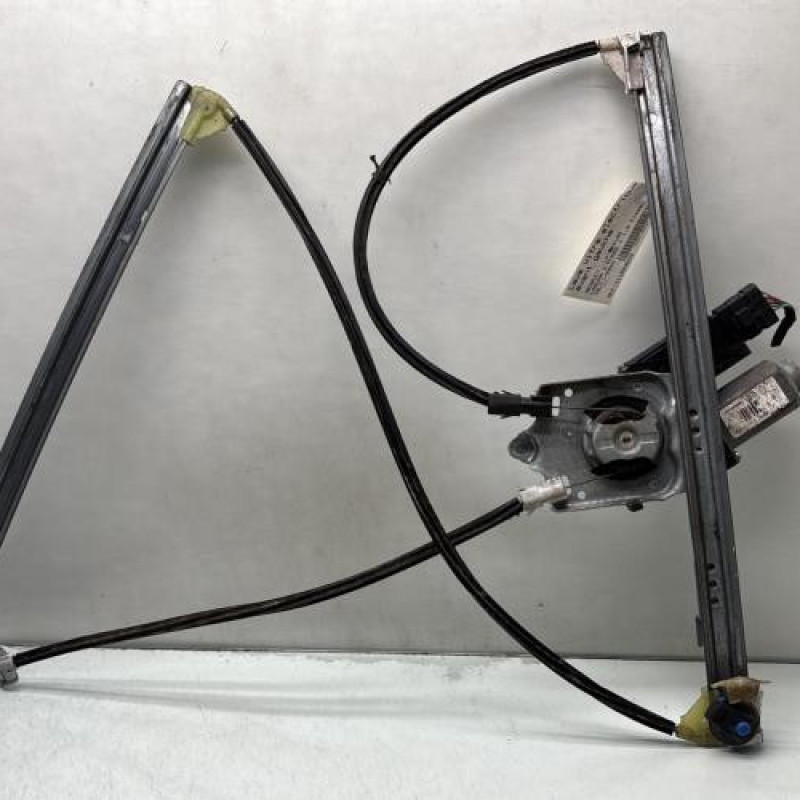 Leve vitre electrique avant gauche RENAULT LAGUNA 2 Photo n°1