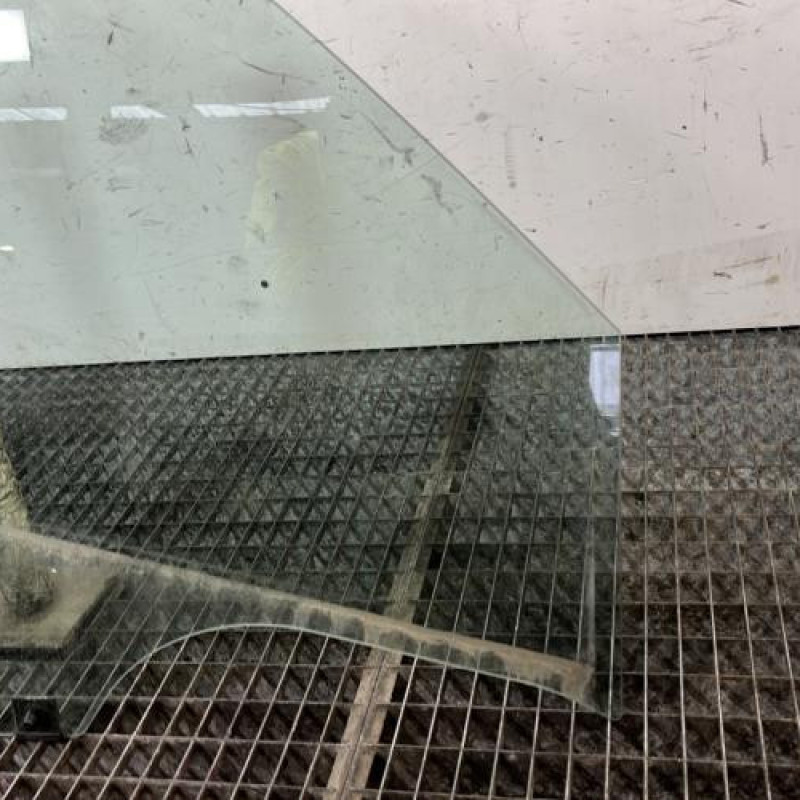 Vitre avant droit RENAULT TWINGO 3 Photo n°2