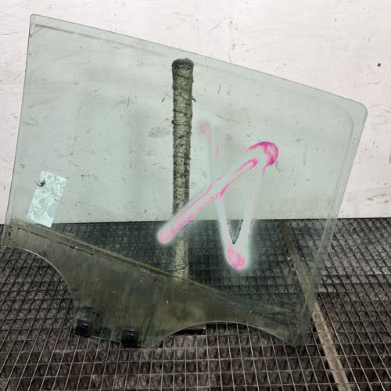 Vitre arriere gauche DACIA SANDERO 2 Photo n°4