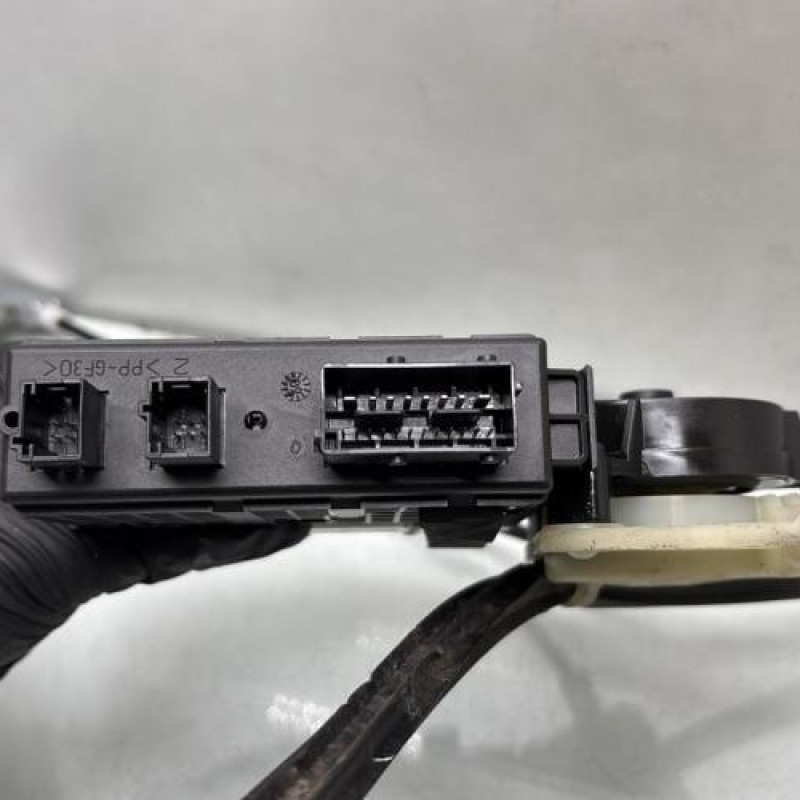 Leve vitre electrique arriere gauche CITROEN C4 PICASSO 1 Photo n°4