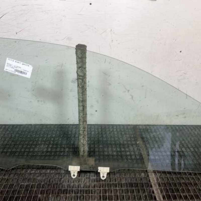 Vitre avant gauche RENAULT TWINGO 2 Photo n°4