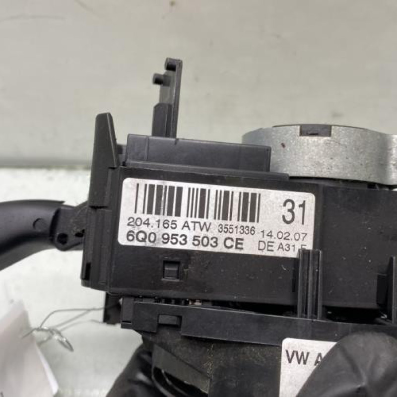 Com (Bloc Contacteur Tournant+Commodo Essuie Glace+Commodo Phare) SEAT IBIZA 3 Photo n°2